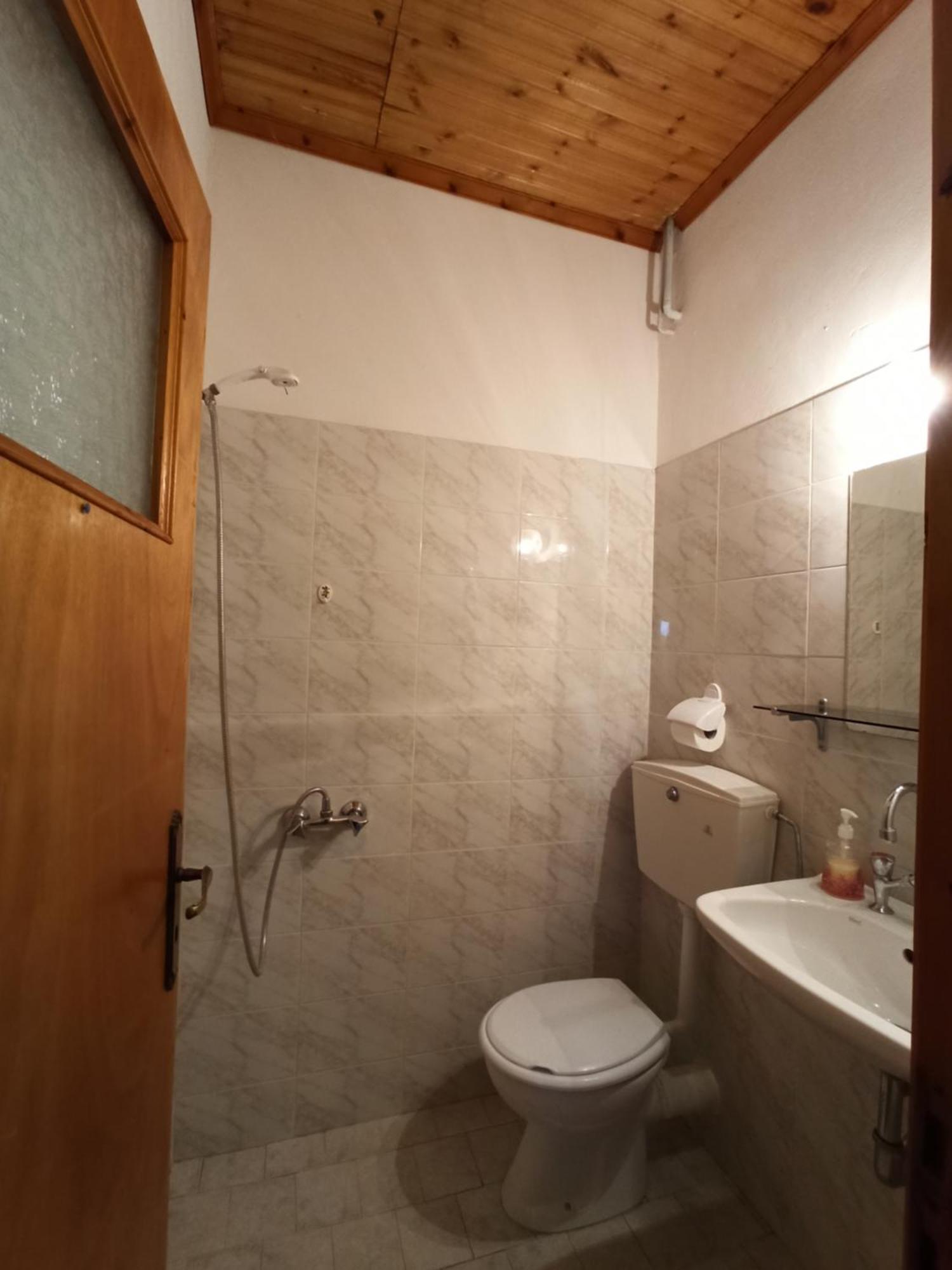 Theodore Apartments ザハロ エクステリア 写真